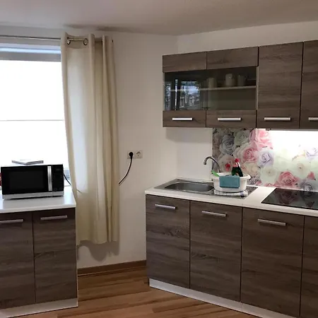 アパート 3 Loehr